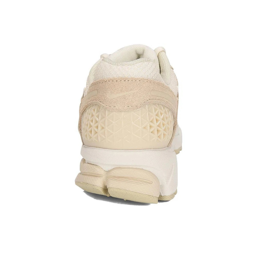 Nike Zoom Vomero 5 β Retro Vibes, Modern Comfort! πβ¨