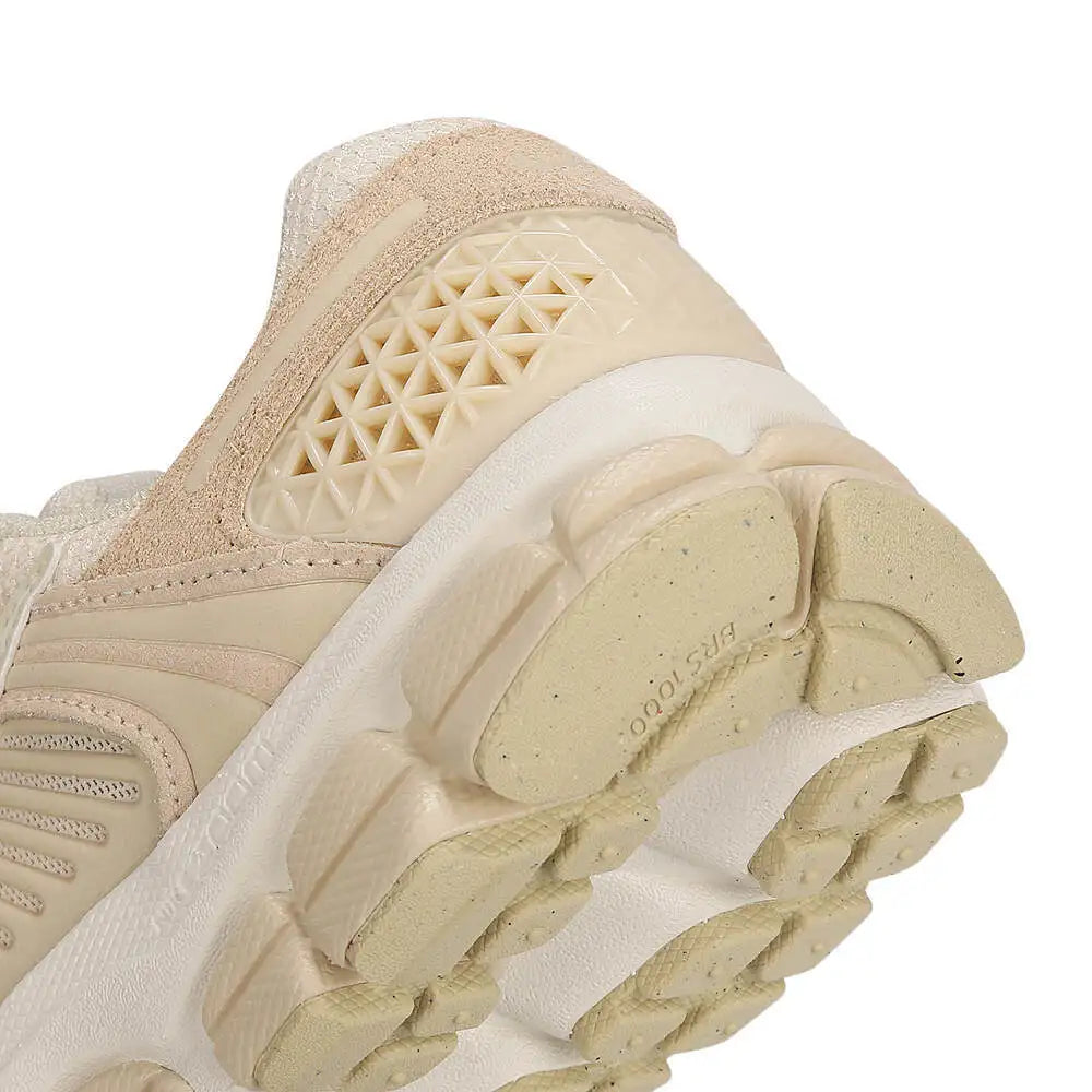 Nike Zoom Vomero 5 β Retro Vibes, Modern Comfort! πβ¨