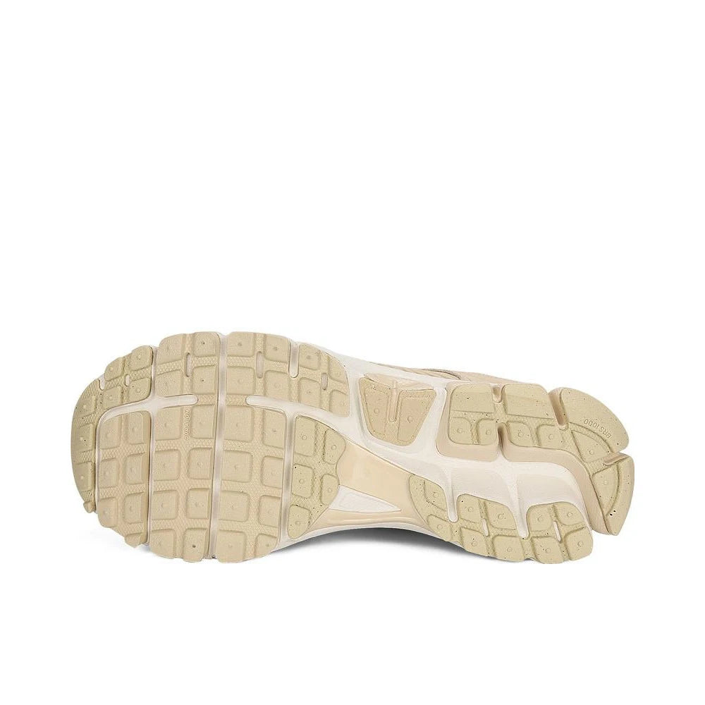 Nike Zoom Vomero 5 β Retro Vibes, Modern Comfort! πβ¨