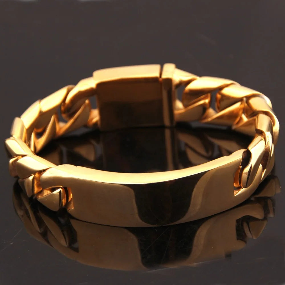 "TitanCurb Bracelet: Bold Style, Unmatched Strength"