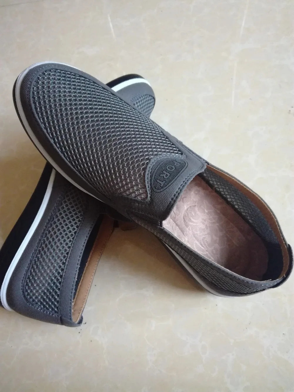 2022 New Summer Mesh Shoes Men Slip-On Flat Sapatos Hollow Out Comfortable Father Shoes Man Casual Moccasins Basic Espadrille