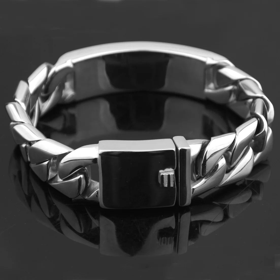 "TitanCurb Bracelet: Bold Style, Unmatched Strength"