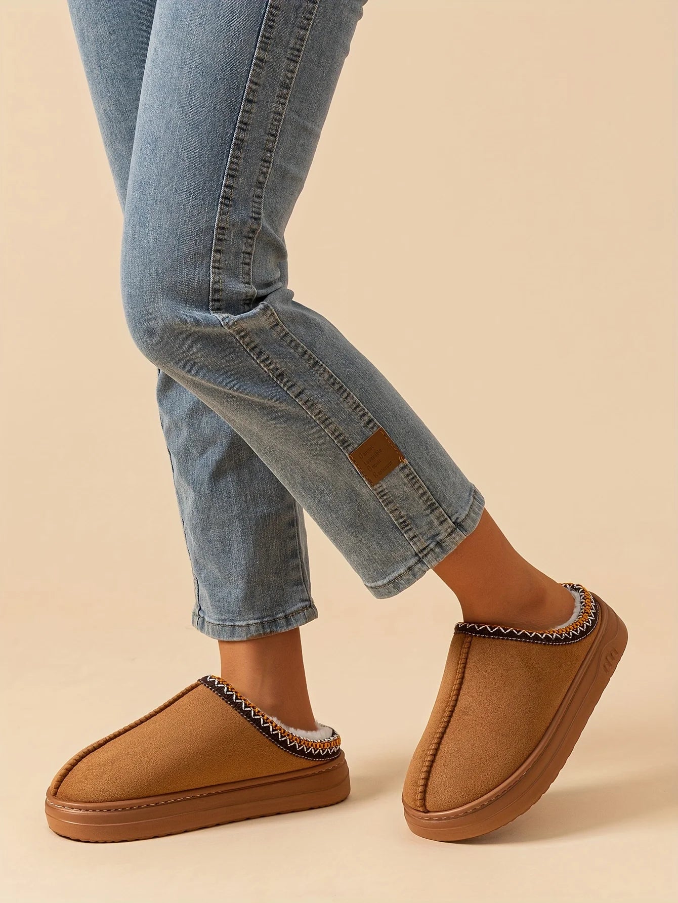 Winter warm slippers for men and women couples - plush lining, non-slip thick soles, indoor and outdoor warm solid color