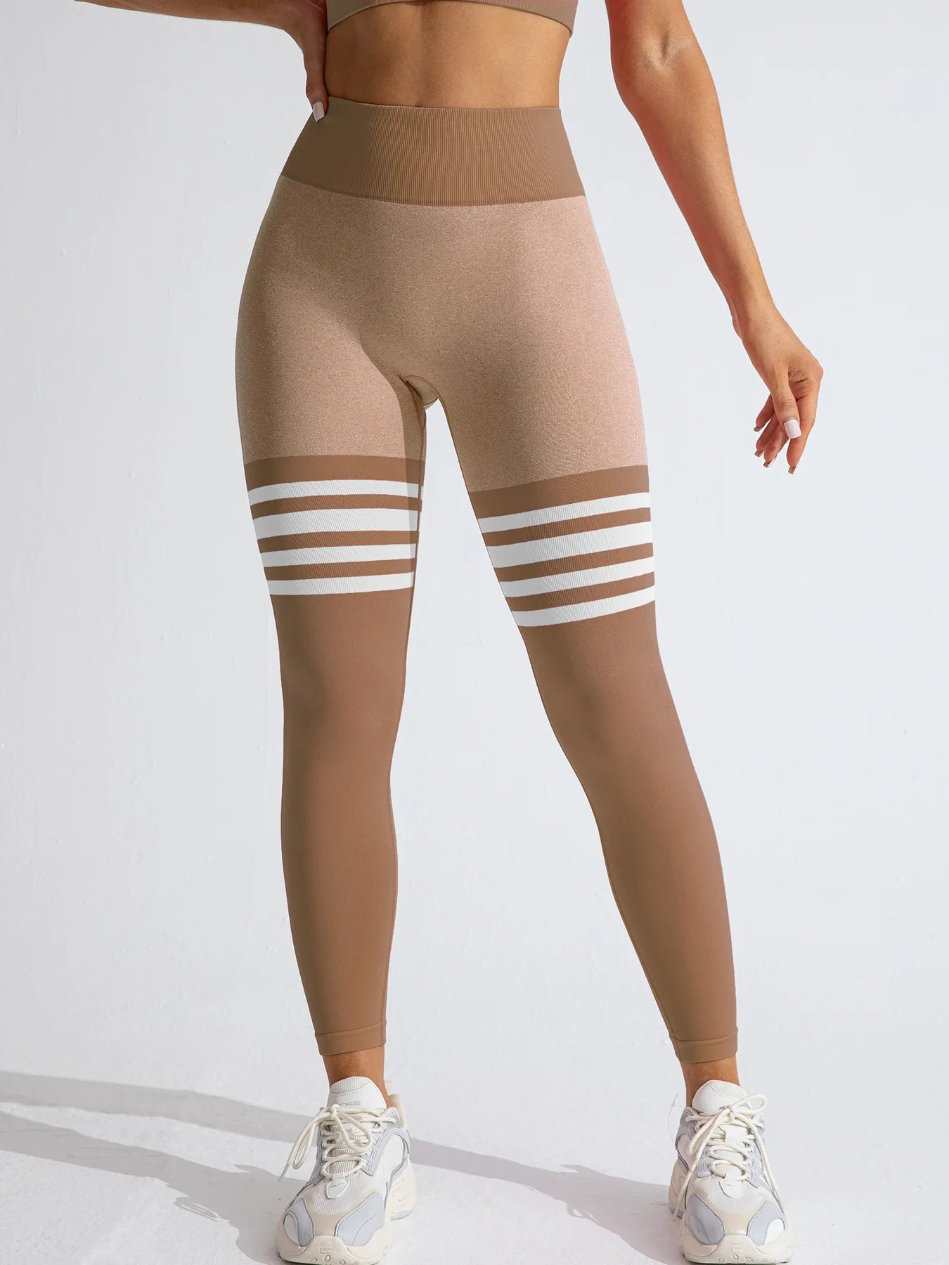V-Luxe Leggings 🍑
