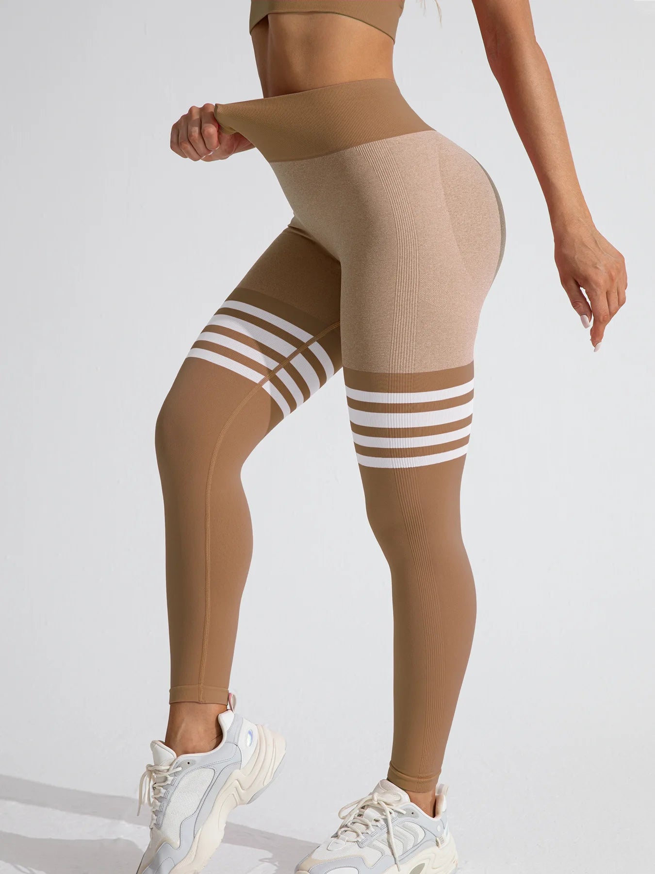 V-Luxe Leggings 🍑